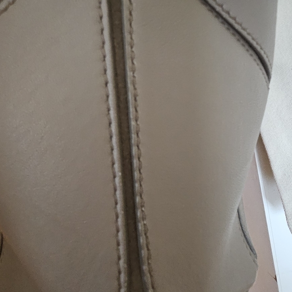 Givenchy Large   Leather Tote - Picture 4 of 11